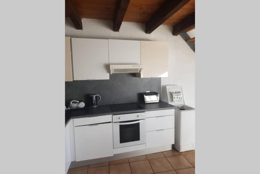 Appartement Meuble A Villeneuve Les Maguelone Экстерьер фото
