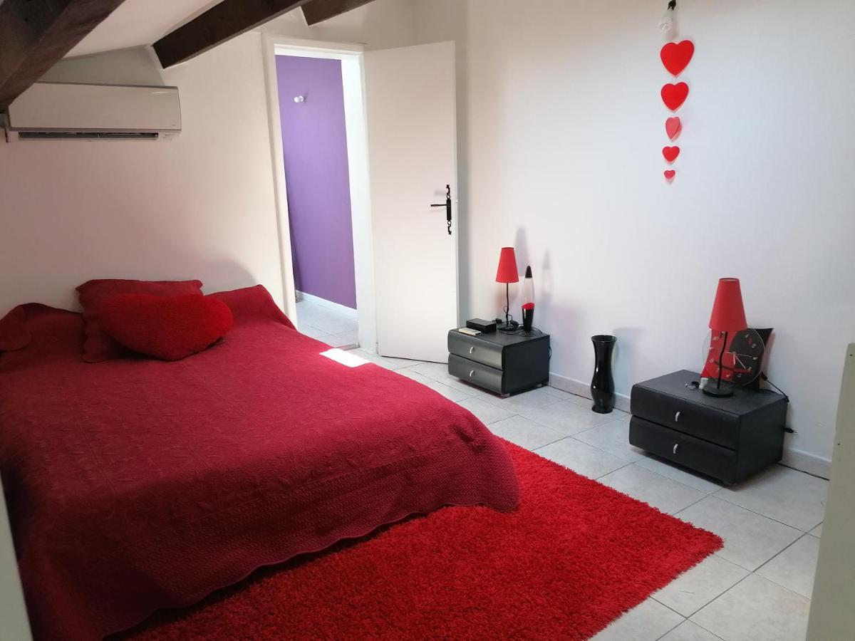 Appartement Meuble A Villeneuve Les Maguelone Экстерьер фото