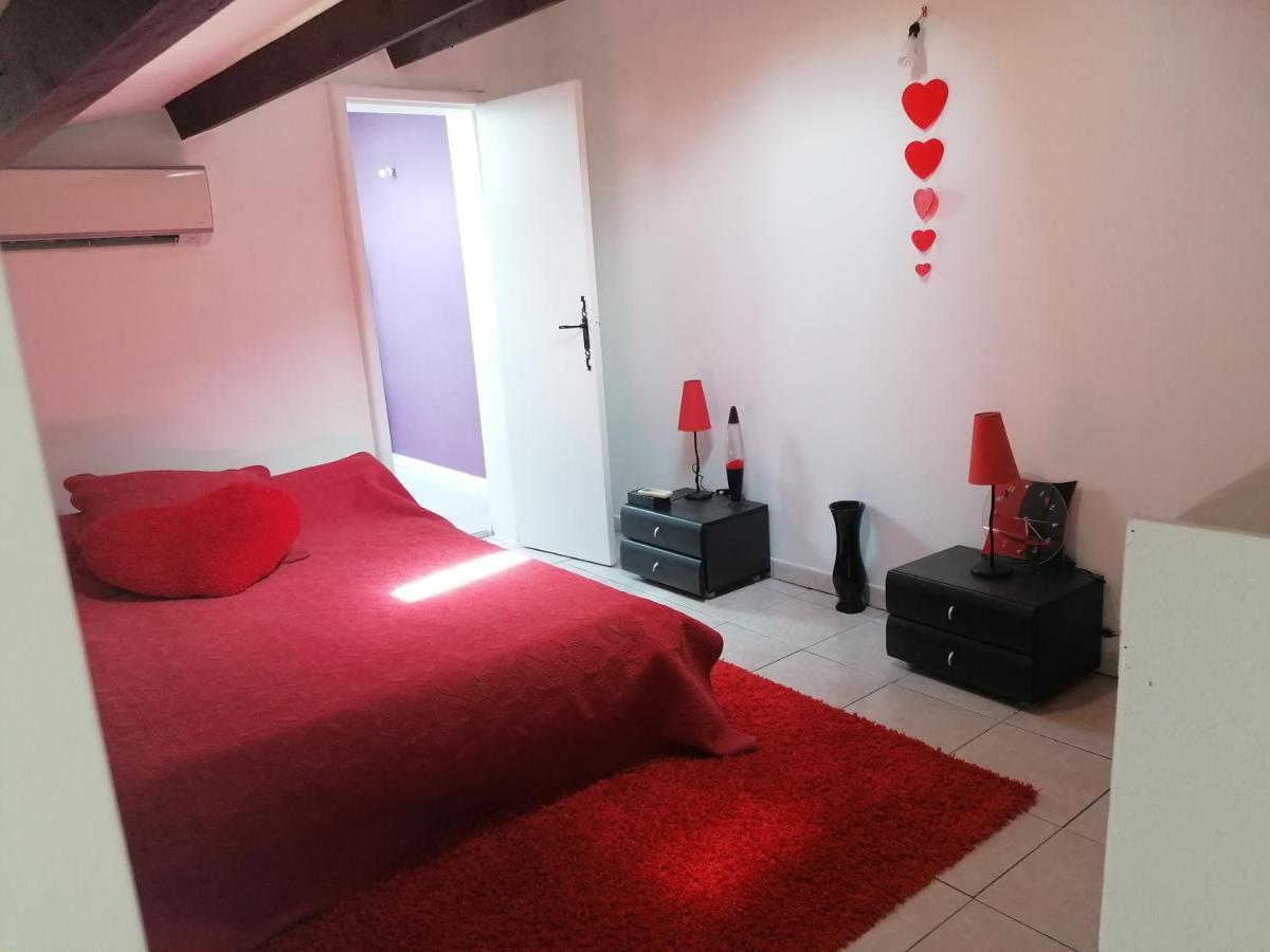 Appartement Meuble A Villeneuve Les Maguelone Экстерьер фото
